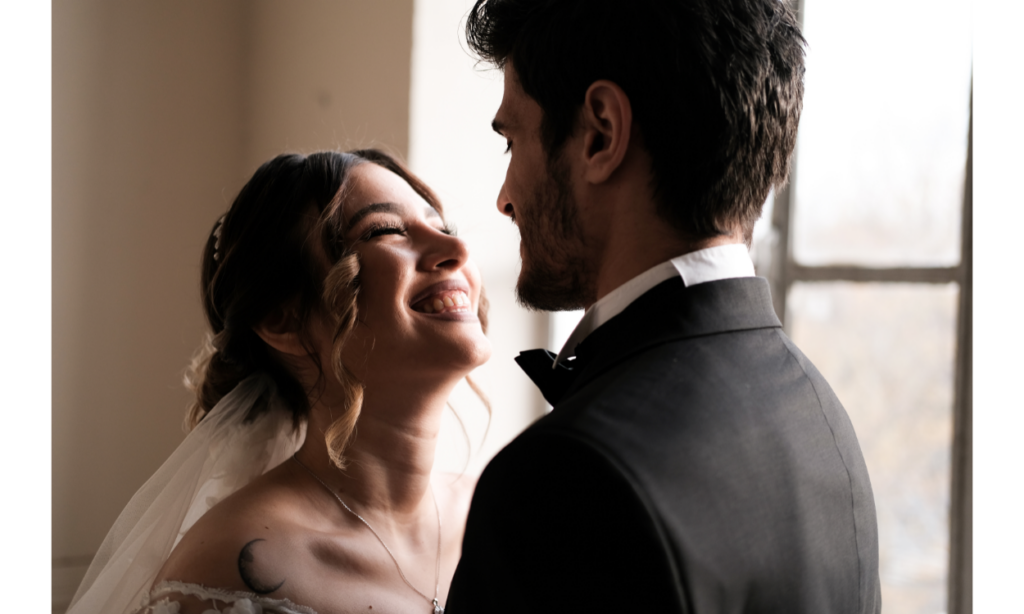 svatební pár z tureckého seriálu a turecké telenovely